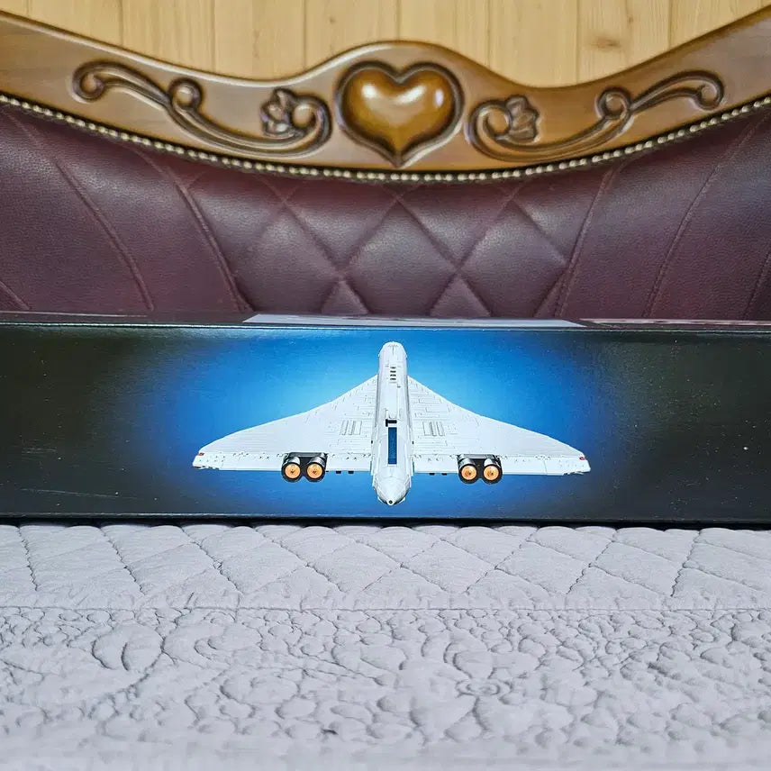 [BUNJANG] LEGO Icons Concorde (10318) with BTS Dynamite (21339), Ninjago (30650), and Christmas Ornament (5007518) Sets / 레고 콩코드 (10318) 외