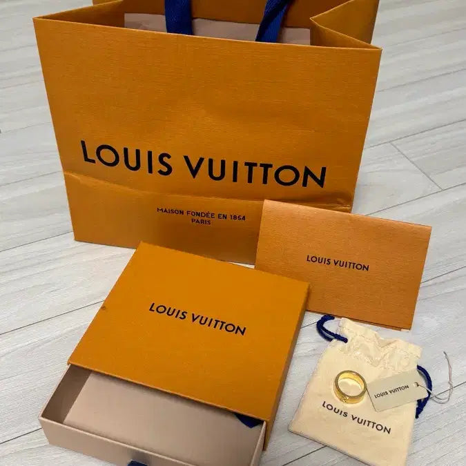 [BUNJANG] Louis Vuitton Instinct Ring Gold / [M] 루이비통 인스팅트 반지 금색