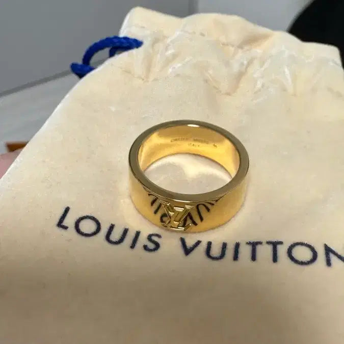 [BUNJANG] Louis Vuitton Instinct Ring Gold / [M] 루이비통 인스팅트 반지 금색