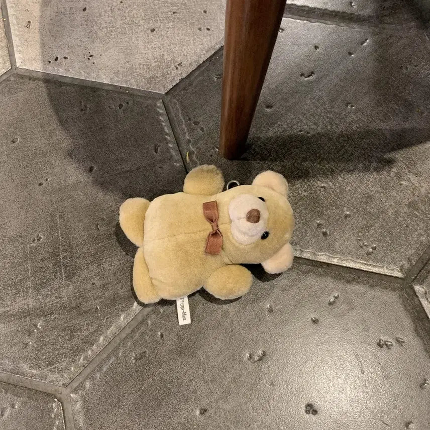 [BUNJANG] Pizza Hut Classic Brown Bear Keychain Plush / 피자헛 곰인형 곰돌이인형 키링 고전 초희귀