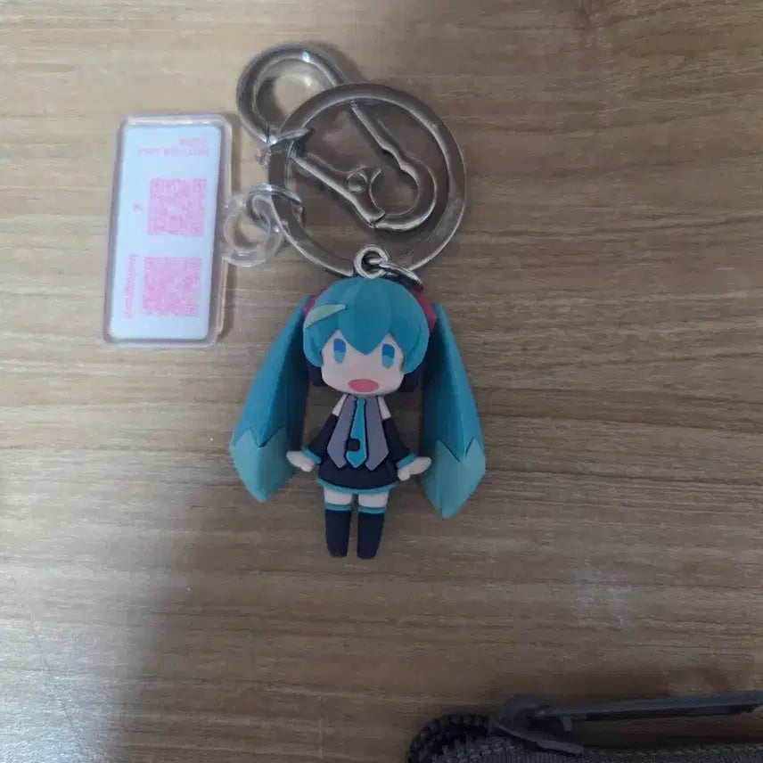 [BUNJANG] Hatsune Miku Smile Figure Keychain / 할인))미쿠 스마일 피규어 판매