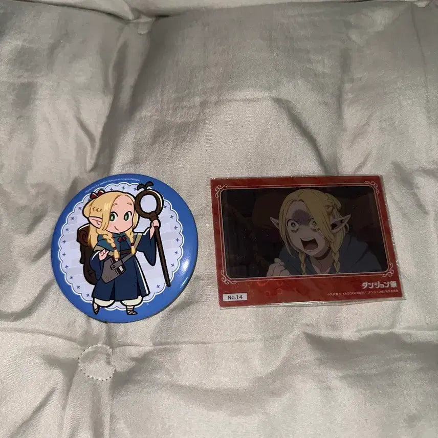 [BUNJANG] Dungeon Meshi Marcille Can Badge &amp; Photocard Set / 던전밥 마르실 팝업 캔뱃지 + 포카