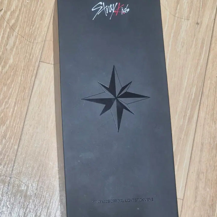 [BUNJANG] Stray Kids Official Lightstick Ver. 2 + 1st Gen Support Stick Cover &