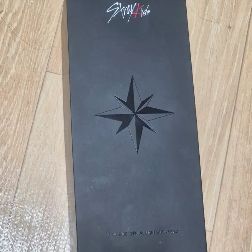 [BUNJANG] Stray Kids Official Lightstick Ver. 2 + 1st Gen Support Stick Cover &