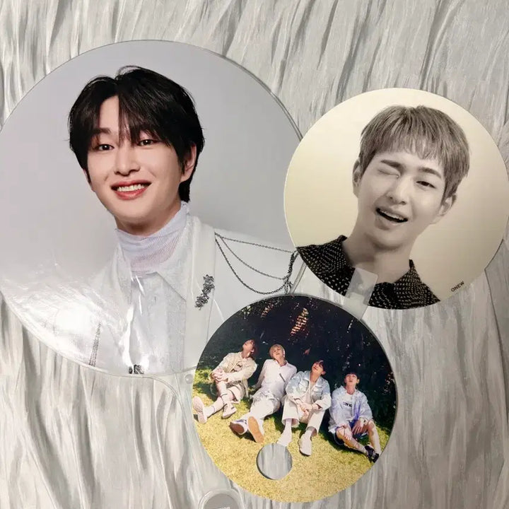 [BUNJANG] SHINee Onew Bundle Set - Fan, Picket, Lenticular Fan, 15th Anniversary / 샤이니 온유 부채 피켓 일괄