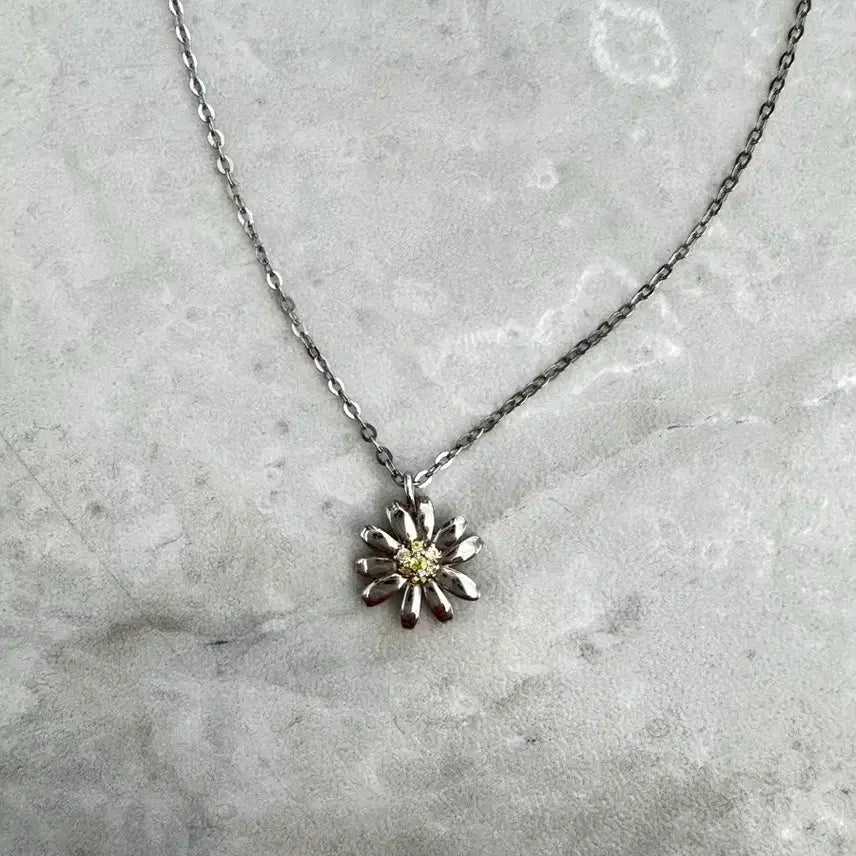 [SOLD OUT] 제에스티나 데이지 목걸이