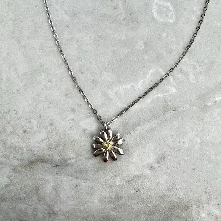 [SOLD OUT] 제에스티나 데이지 목걸이