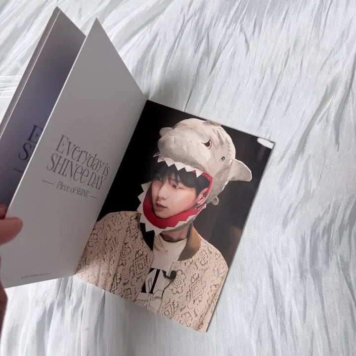 [BUNJANG] SHINee Piece of Shine Postcard Book / 샤이니 피스오브샤인 엽서북