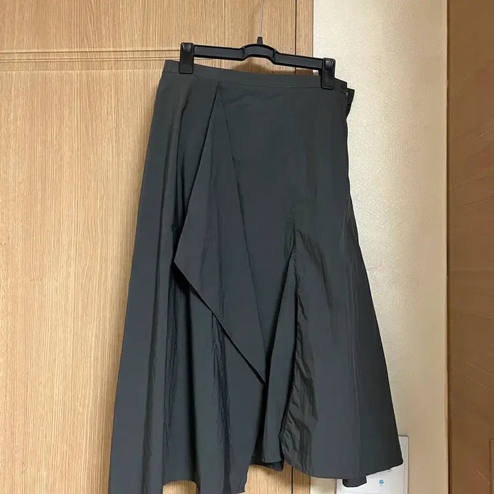[BUNJANG] ZOOC 55 Flare Midi Skirt Charcoal Gray / zooc 치마 55 미디스커트
