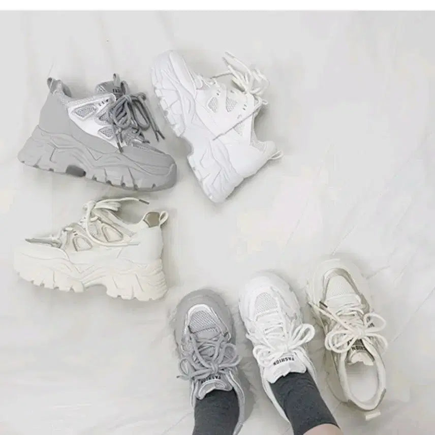[BUNJANG] Cle Two-Strap Mesh Platform Sneakers 9cm / 끌레 두줄끈 메쉬 스탠딩 치어리더 키높이 통굽스니커즈 9cm