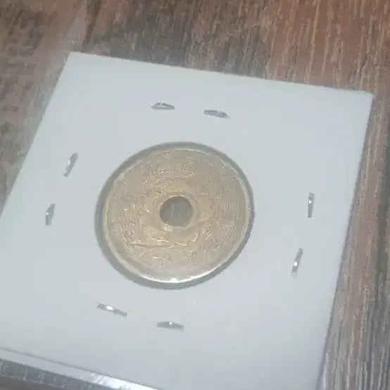 [BUNJANG] Japanese 100 Yen Coin / 일본 100엔 동전