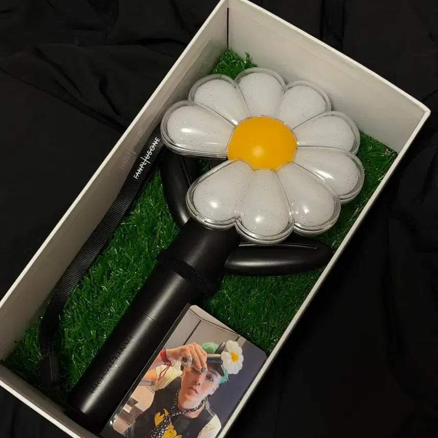 [SOLD OUT] 지디 공식 응원봉 데이지봉 풀박 탈덕처분