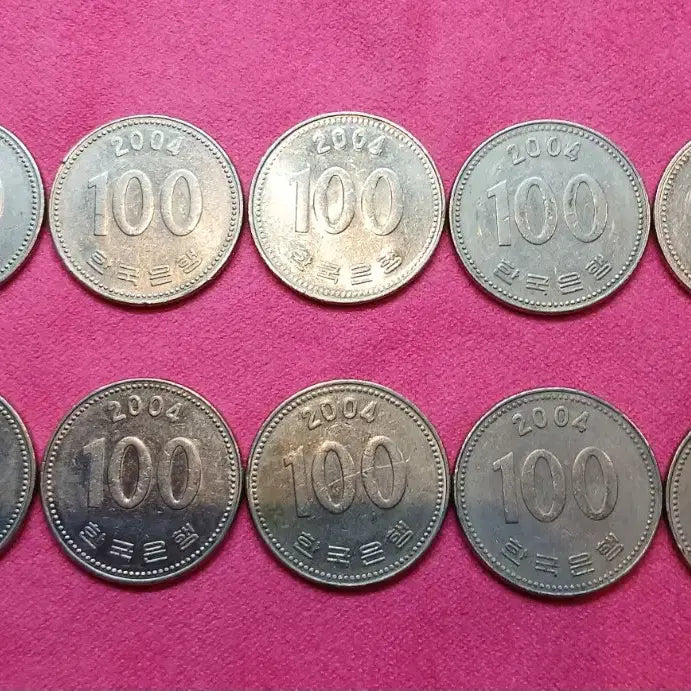 [BUNJANG] 2004 100 Won Coin Bundle Set (10 Coins) / 2004년 100원 동전 10개 일괄