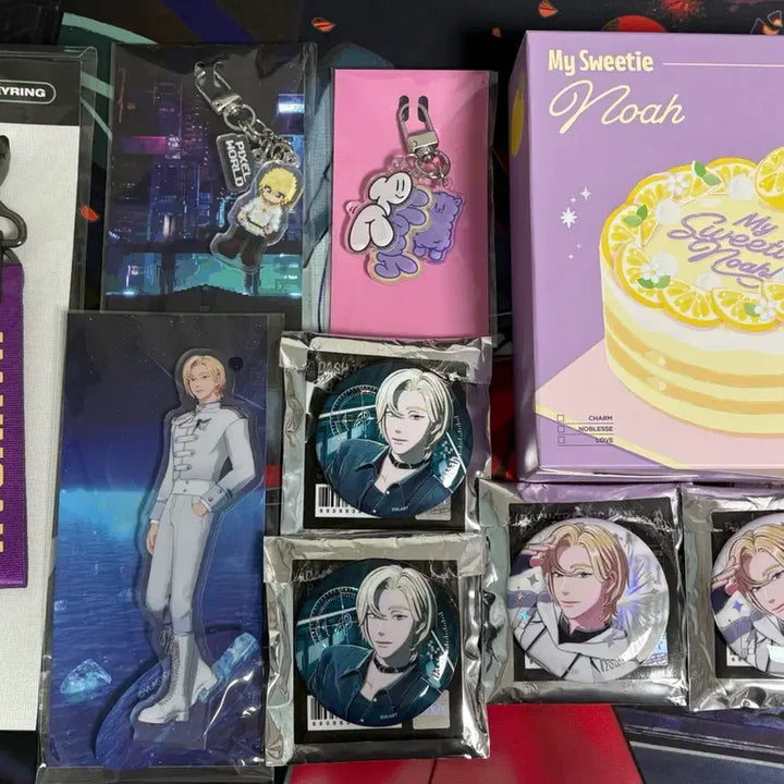 [BUNJANG] Plave Noah Strap Keychain Acrylic Stand Can Badge Birthday Kit Bundle Set / 플레이브 노아 스트랩 키링 아크릴스탠드 캔뱃지 생일키트 일괄