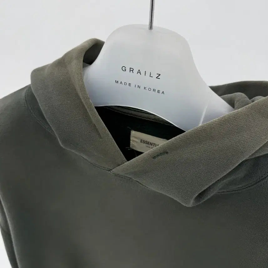[BUNJANG] Fear of God Essentials Back Logo Hoodie Deep Green / 피어오브갓 에센셜 백로고 후드티