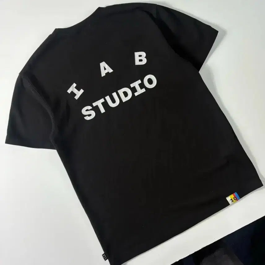 [SOLD OUT] IAB STUDIO 반팔 티셔츠 블랙