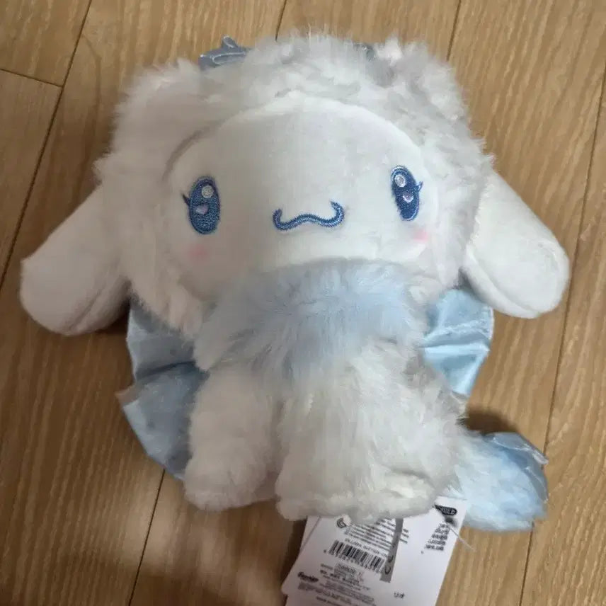 [BUNJANG] Milky Koneko Cinnamoroll Plush / 밀키 코네코 시나모롤 인형