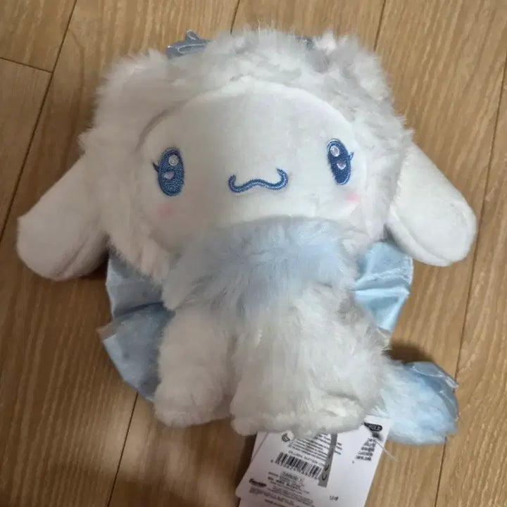 [BUNJANG] Milky Koneko Cinnamoroll Plush / 밀키 코네코 시나모롤 인형