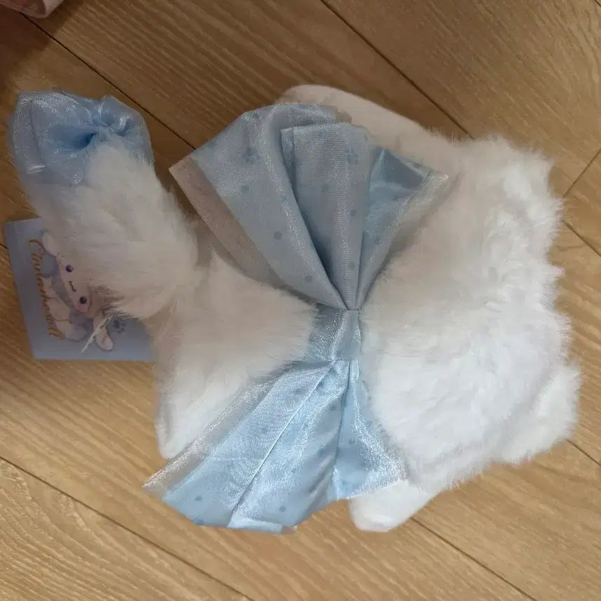 [BUNJANG] Milky Koneko Cinnamoroll Plush / 밀키 코네코 시나모롤 인형