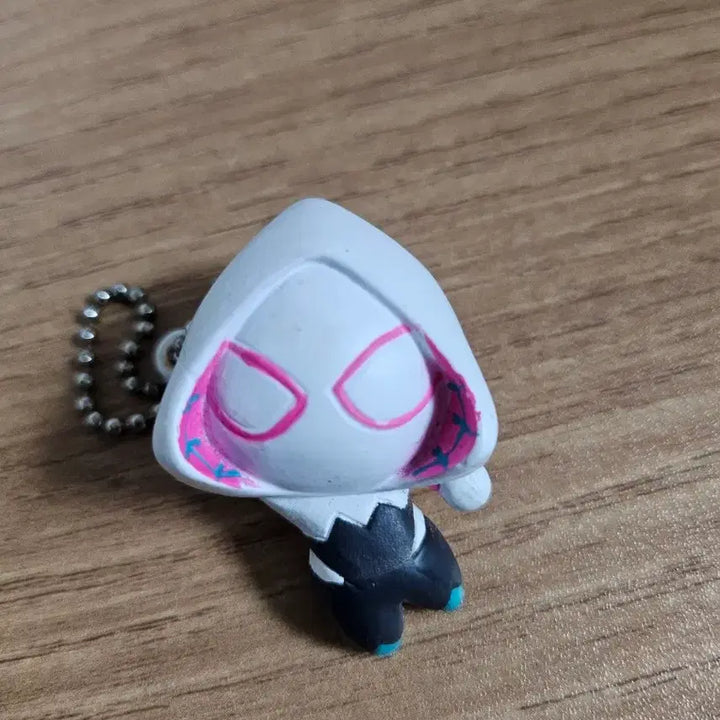 [BUNJANG] Spider-Gwen Spider-Man: Into the Spider-Verse Gacha Figure / 스파이더 그웬 가챠 스파이더맨 더 유니버스
