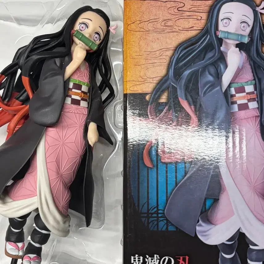 [BUNJANG] Nezuko Kamado Unsealed Sega Figure &amp; Banpresto World Collectable Sealed Figure / 네즈코 개봉 세가 피규어 + 미개봉 반프레스토 월드 콜렉터블 피규어 귀칼