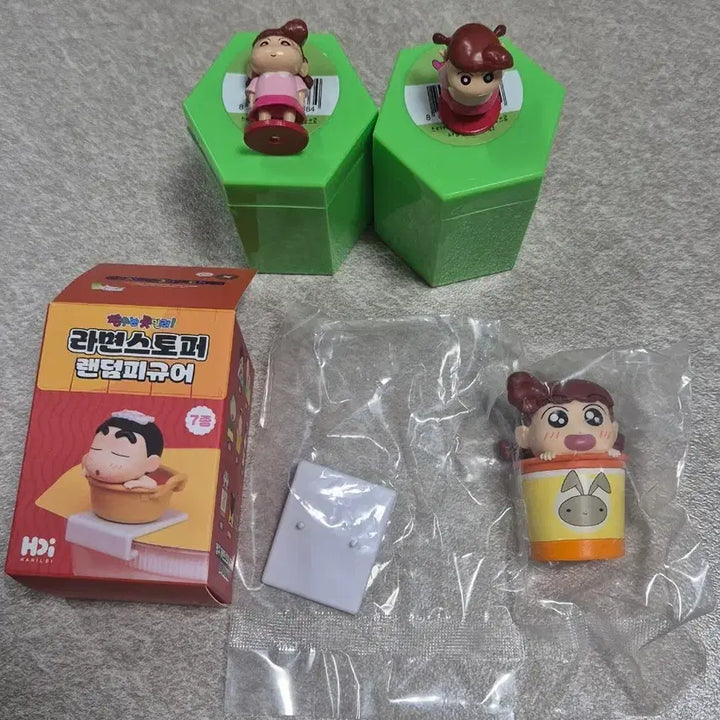[BUNJANG] Crayon Shin-chan Kazama "Yuri" Ramen Stopper and Piggy Bank Bundle Set / 일괄)짱구는 못말려-유리 라면스토퍼, 유리 저금통