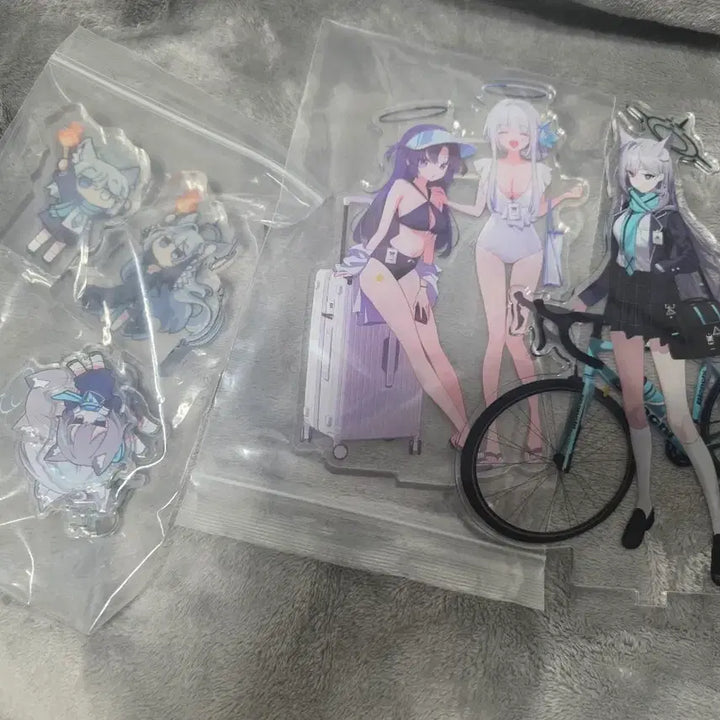 [BUNJANG] Blue Archive Fan Art Acrylic Standee / 블루아카이브 2차 창작 아크릴 판매합니다