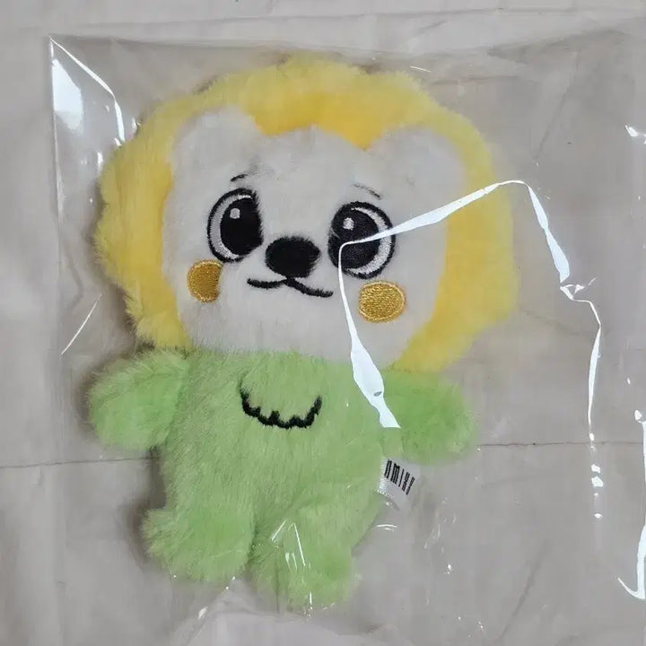 [BUNJANG] NMIXX Lily Dandelion Fanmeeting Doll Sealed / 엔믹스 팬미팅 인형 릴리 단델리온 미개봉