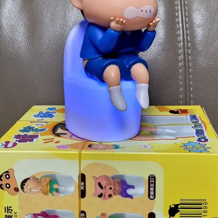[BUNJANG] Crayon Shin-chan Shin-chan Toilet Figure Lamp (New) / 크레용 신짱 짱구 변기 피규어 램프(새상품)