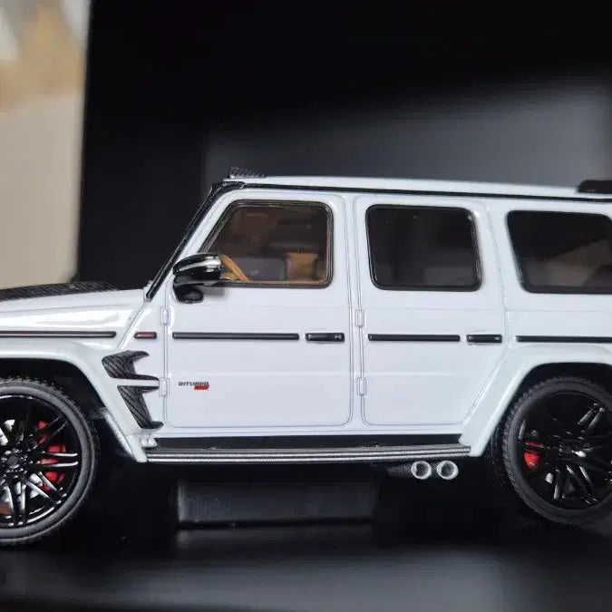 [SOLD OUT] 1/43 브라부스 벤츠 amg 지바겐(화이트) 판매