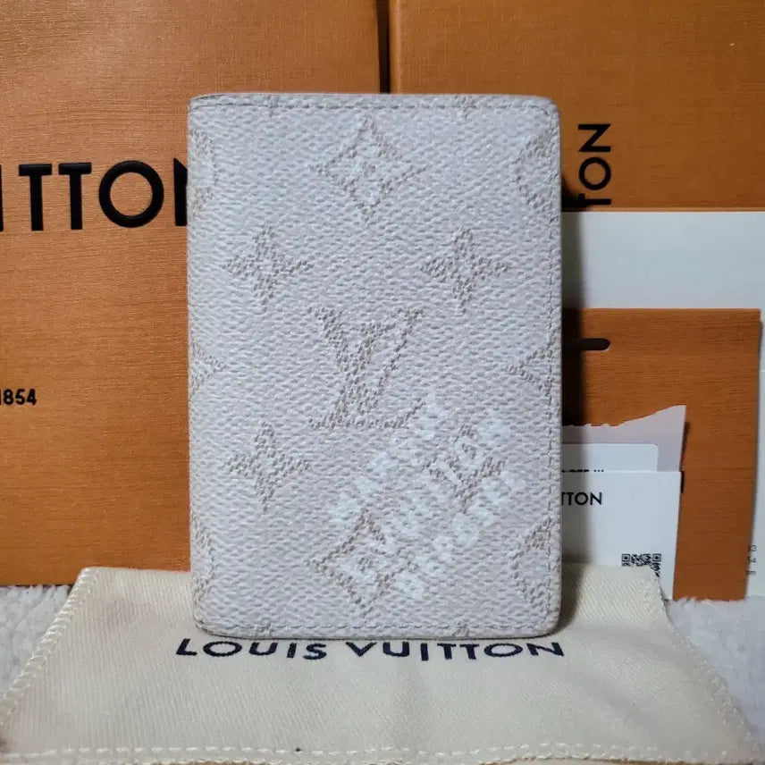 [BUNJANG] Louis Vuitton Monogram Heritage Organizer Card Holder Off-White / [신형/새상품급] 루이비통 헤리티지 오거나이저 카드지갑 오프화이트