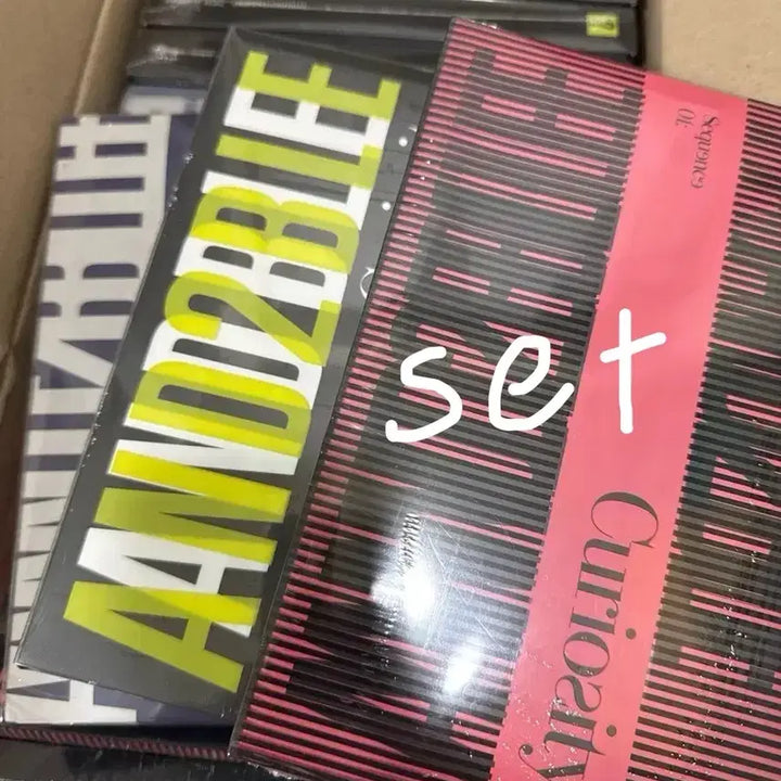 [BUNJANG] Andorble Curious Sealed Album Set / 반택포) 앤더블 큐리어시티 미개봉 앨범 세트 양도