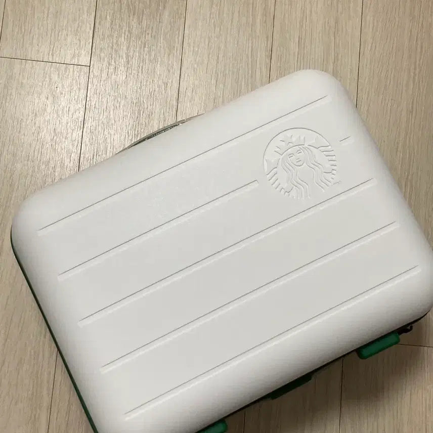 [BUNJANG] Starbucks Ready Bag White with Reusable Tumbler / 스타벅스 레디백 화이트(구매시 리유저블 텀블러 증정)