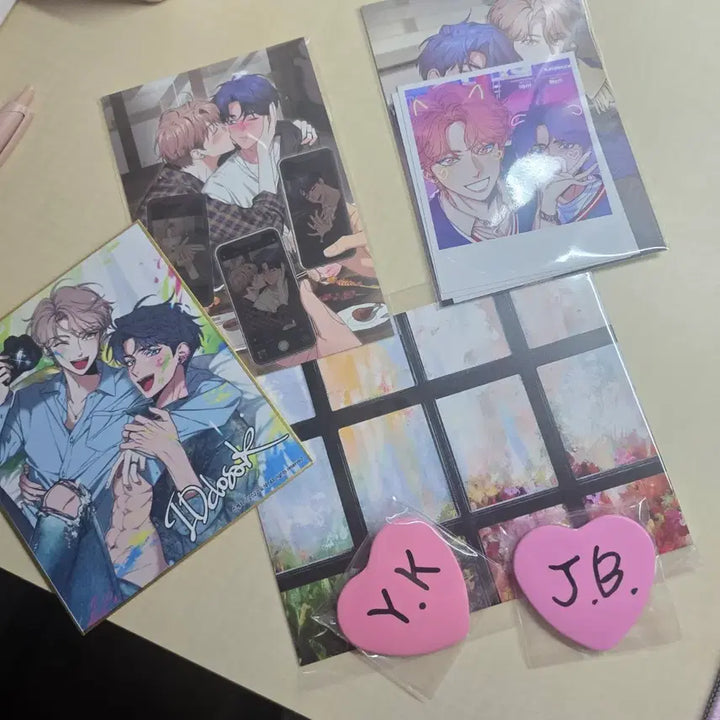 [BUNJANG] Bomtoon Dosak Sketch Heat-Sensitive Postcard Set Polaroid Photo Choi Yi-Kyung Picture Postcard Set Bundle Set / 봄툰 도삭 스케치 변온엽서세트 폴라로이드사진 최이경 그림엽서세트 일괄