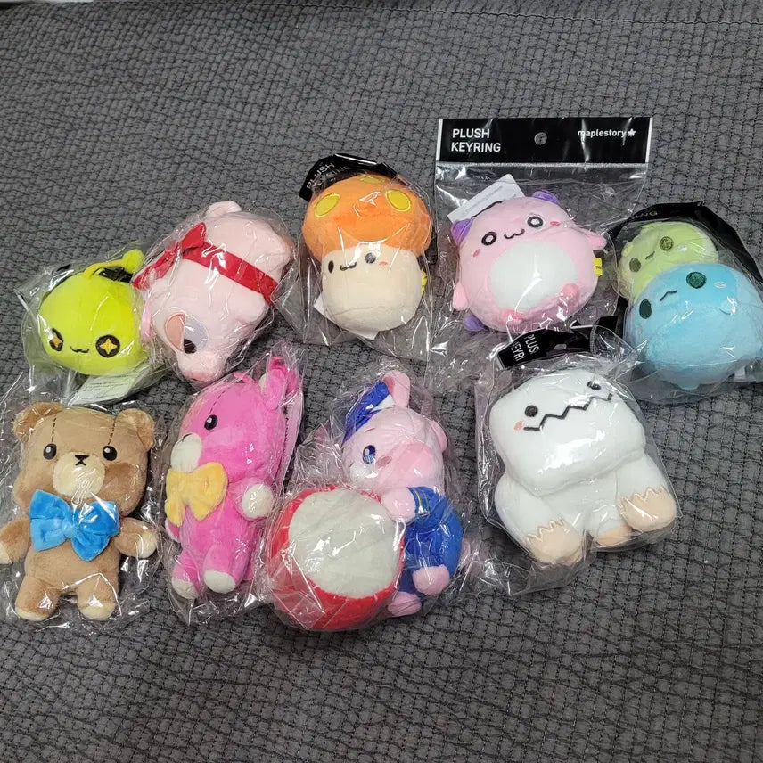 [BUNJANG] MapleStory Character Plushies (Pink Bean, Orange Mushroom, Slime, Yeti, Stone Golem, Teni, Drumming Rabbit, Ribbon Pig) / 메이플스토리 핑크빈,주황버섯,슬라임,예티,돌정령,테니,북치는토끼,리본돼지