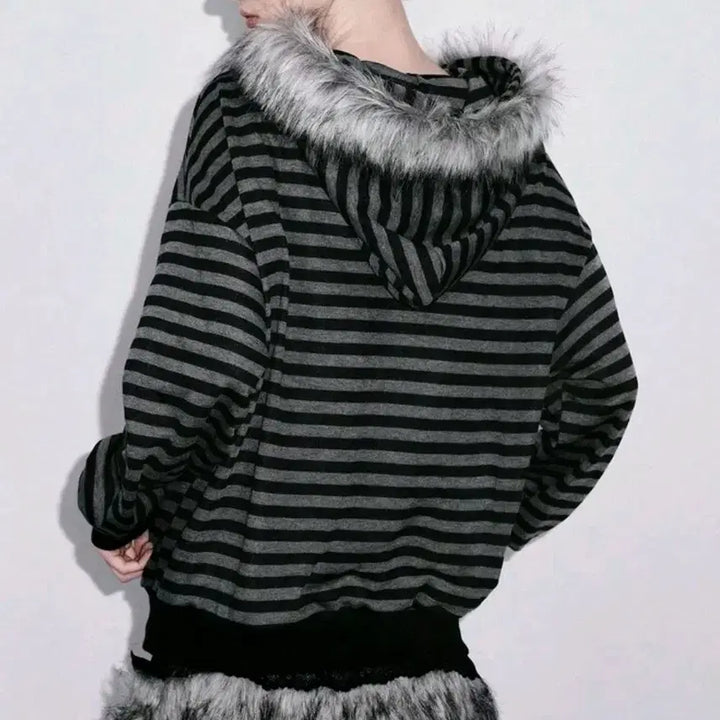[BUNJANG] Romwe Striped Fur Hooded Zip-Up Jacket / Romwe 스트라이프 단가라 퍼 후드집업 y2k 갸루