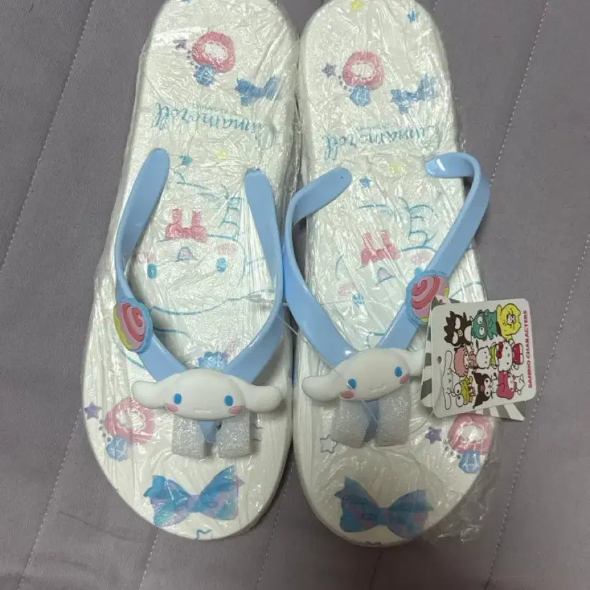 [BUNJANG] Sanrio Cinnamoroll Jjori Sandals Size 240 (US 7) / 산리오 시나모롤 쪼리 샌들 미개봉 새상품 240사이즈