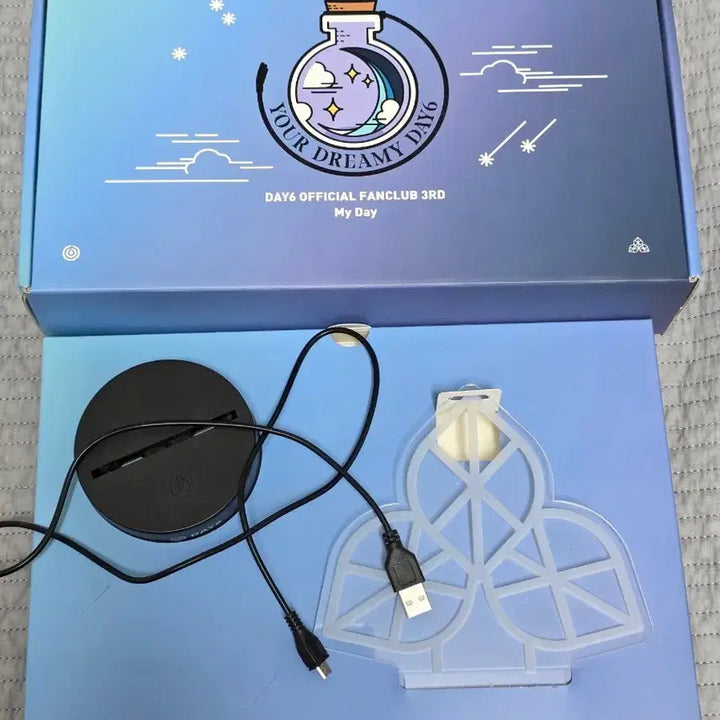 [BUNJANG] Day6 My Day 3rd Gen Mood Lamp &amp; 6th Gen Kit Bundle Set (Sealed) / 데이식스 마이데이 3기 무드등 6기 키트 미개봉 일괄양도