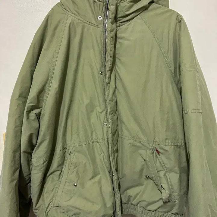 [BUNJANG] Supreme Needlepoint Hooded Jacket Olive 23FW / 슈프림 니들포인트 후드 자켓 올리브 - 23FW