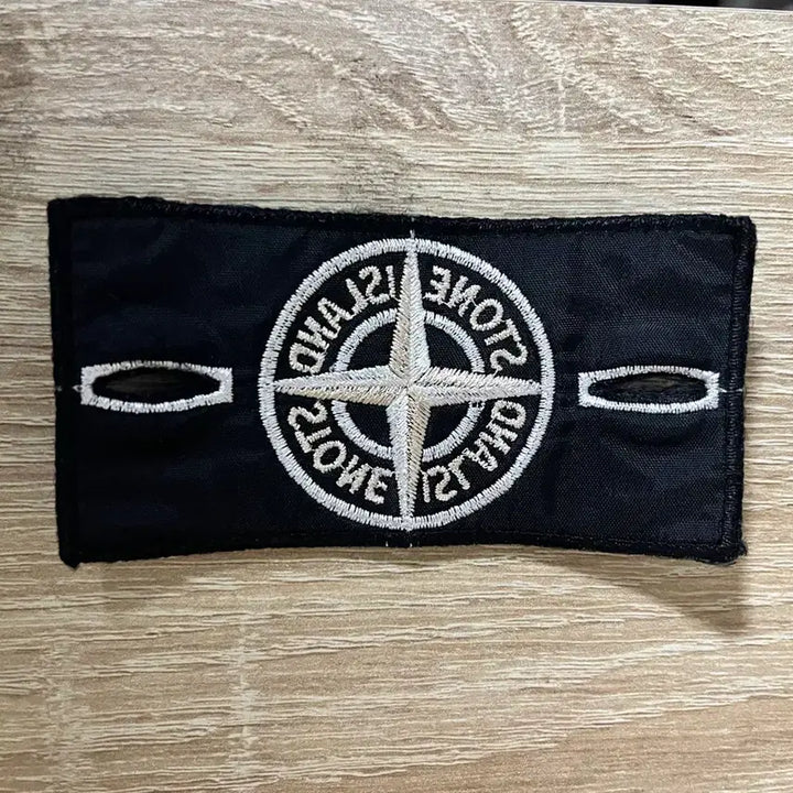 [BUNJANG] Stone Island Badge Patch (White) / 스톤아일랜드 와펜 패치 (화이트와펜)