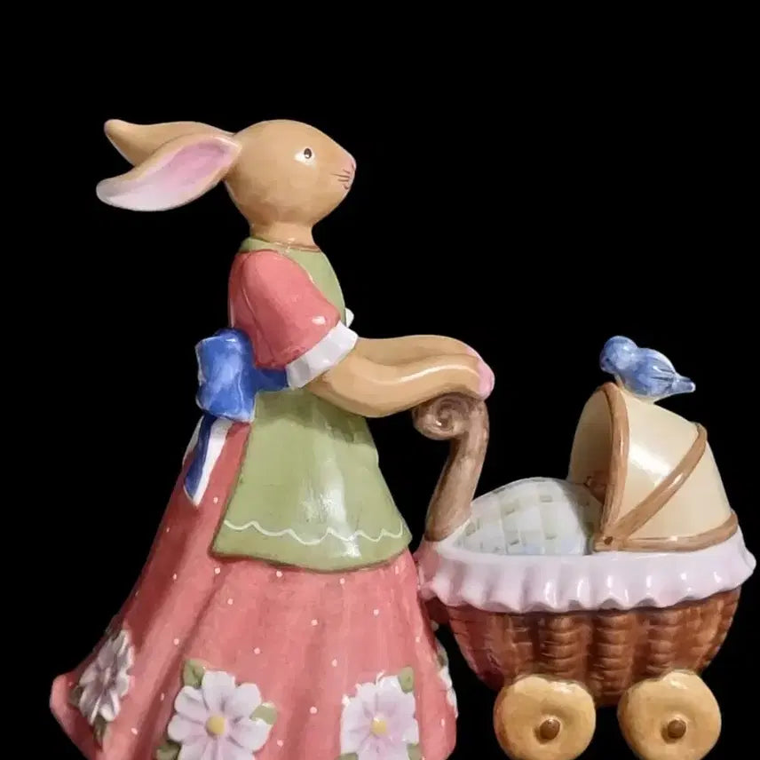 [BUNJANG] Villero y Boch Figurine - Rabbit with Cradle / 독일 빌레로이앤보흐 피겨린
