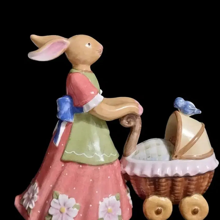 [BUNJANG] Villero y Boch Figurine - Rabbit with Cradle / 독일 빌레로이앤보흐 피겨린