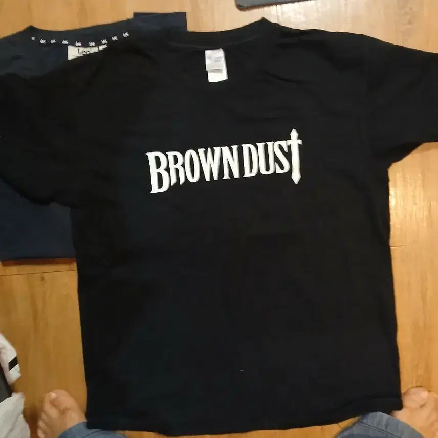 [BUNJANG] GILDAN Brown Dust Logo Short Sleeve T-Shirt Black / L / GILDAN브라운더스트 반팔티 블랙/L