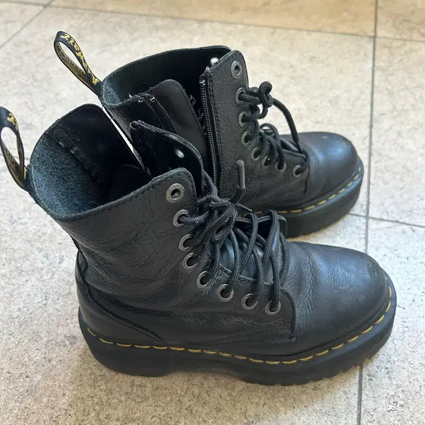 [BUNJANG] Dr. Martens Jadon 8-Eyelet Boots Black Leather UK 4 / 닥터마틴 제이든 8홀 블랙 UK4 230