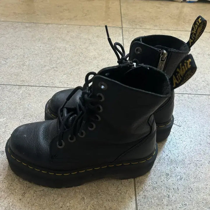 [BUNJANG] Dr. Martens Jadon 8-Eyelet Boots Black Leather UK 4 / 닥터마틴 제이든 8홀 블랙 UK4 230