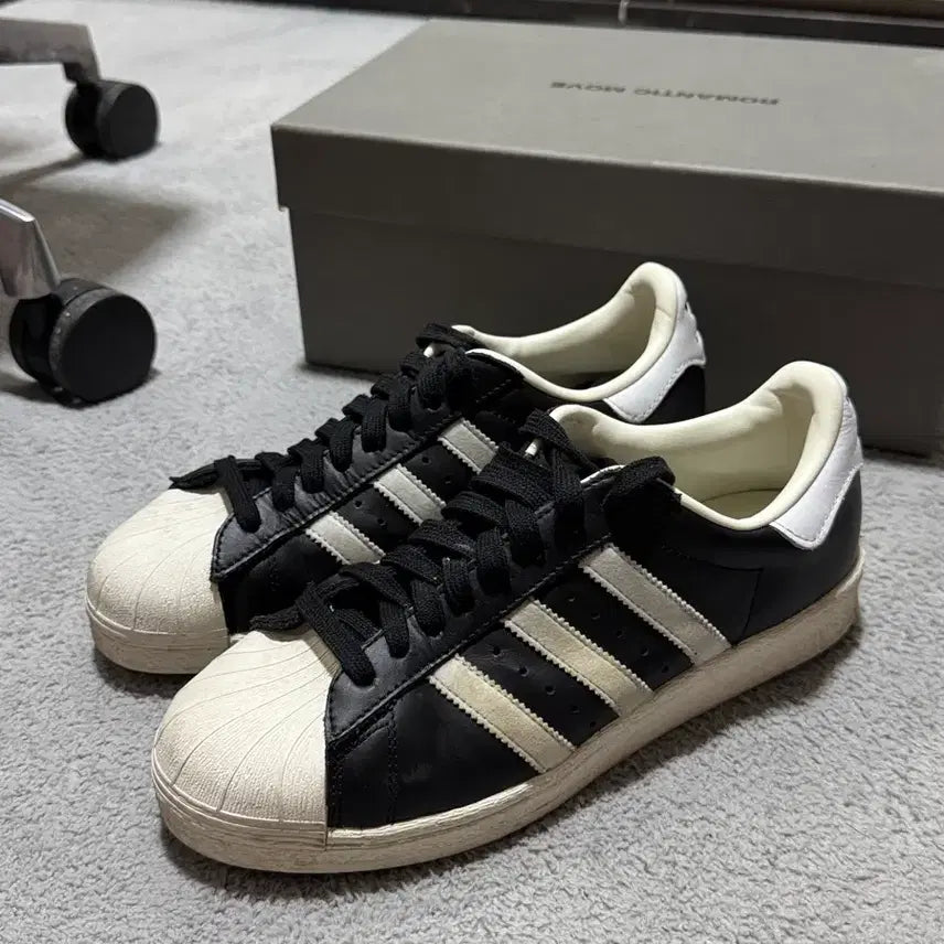[BUNJANG] Adidas Superstar 82 FI Core Black Shoes / 아디다스 슈퍼스타 82 FI 코어 블랙 (260)