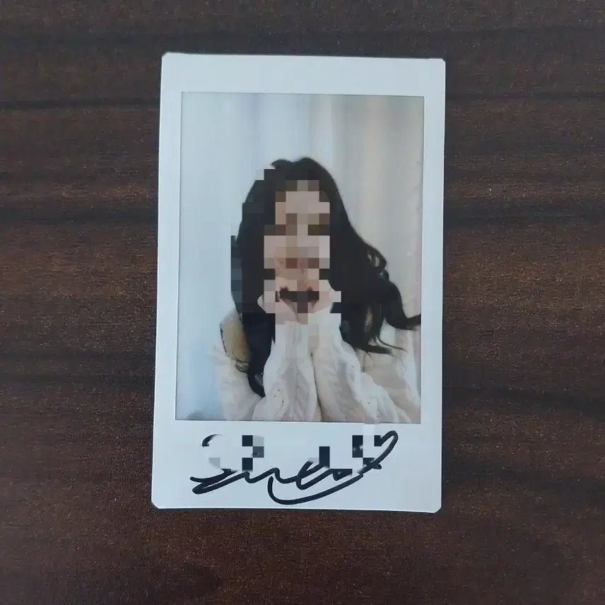 [BUNJANG] LOOSSEMBLE Go Won Signed Polaroid / 루셈블 고원 폴라로이드