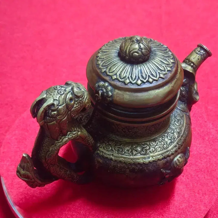 [BUNJANG] Antique Tibetan Style Bronze Teapot with Dragon and Makara Carvings / 앤틱 티베트 스타일 드래곤 청동 주전자 (용 조각 / 풍수 인테리어 수집