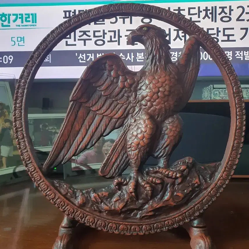 [BUNJANG] Cast Iron Eagle Emblem Round Ornament / 독수리 문양 원형 장식 주물