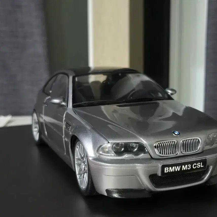[BUNJANG] Kyosho 1:18 BMW E46 M3 CSL Dealer Version Model Car / 1:18 교쇼 e46m3 cls 딜러버전